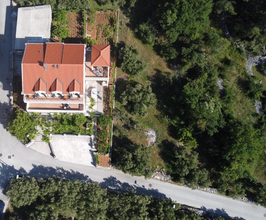 Apartments Kola Banici Exterior photo