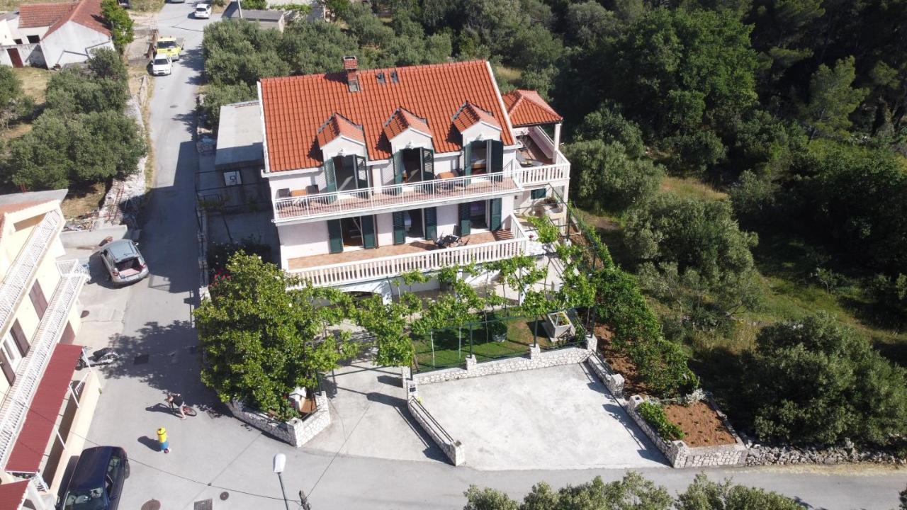 Apartments Kola Banici Exterior photo