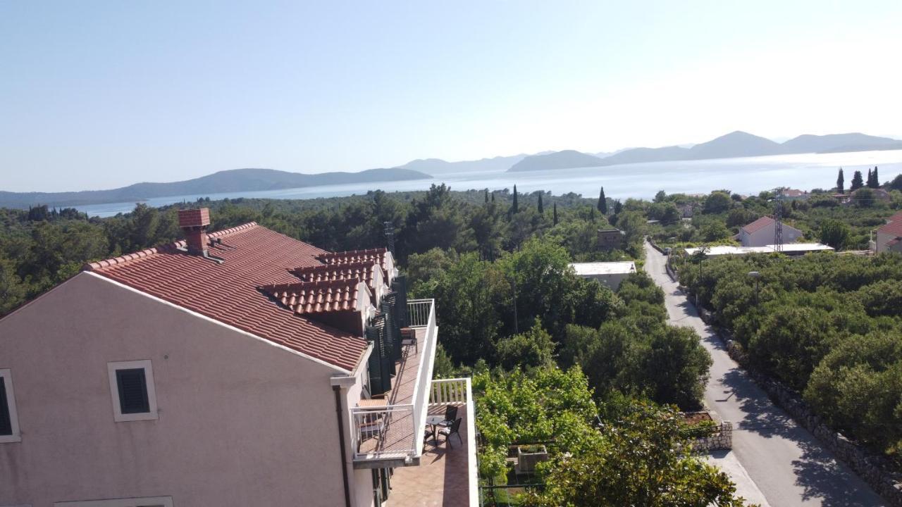 Apartments Kola Banici Exterior photo