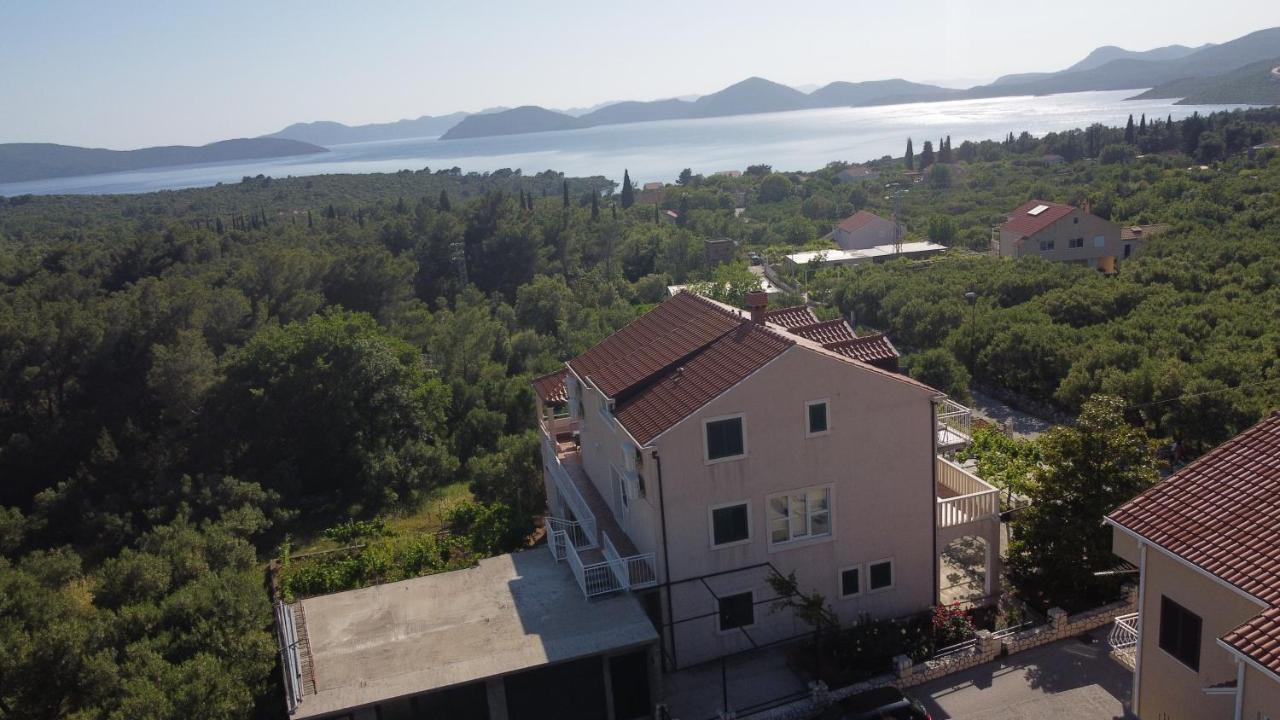Apartments Kola Banici Exterior photo